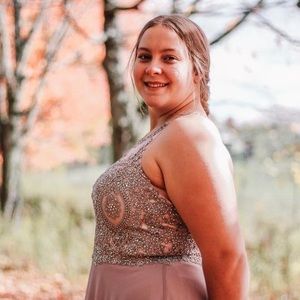 Meet your Posher, Alyssa
